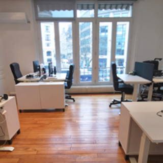 Bureau privé 26 m² 8 postes Location bureau Rue d'Aboukir Paris 75002 - photo 1